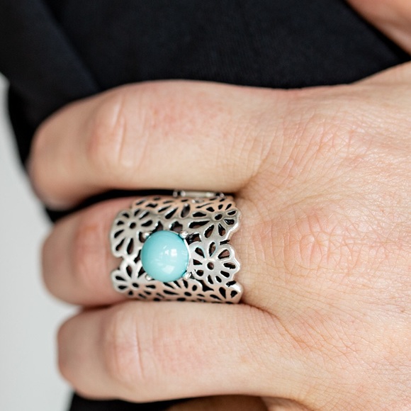 Ring - Picture 2 of 2